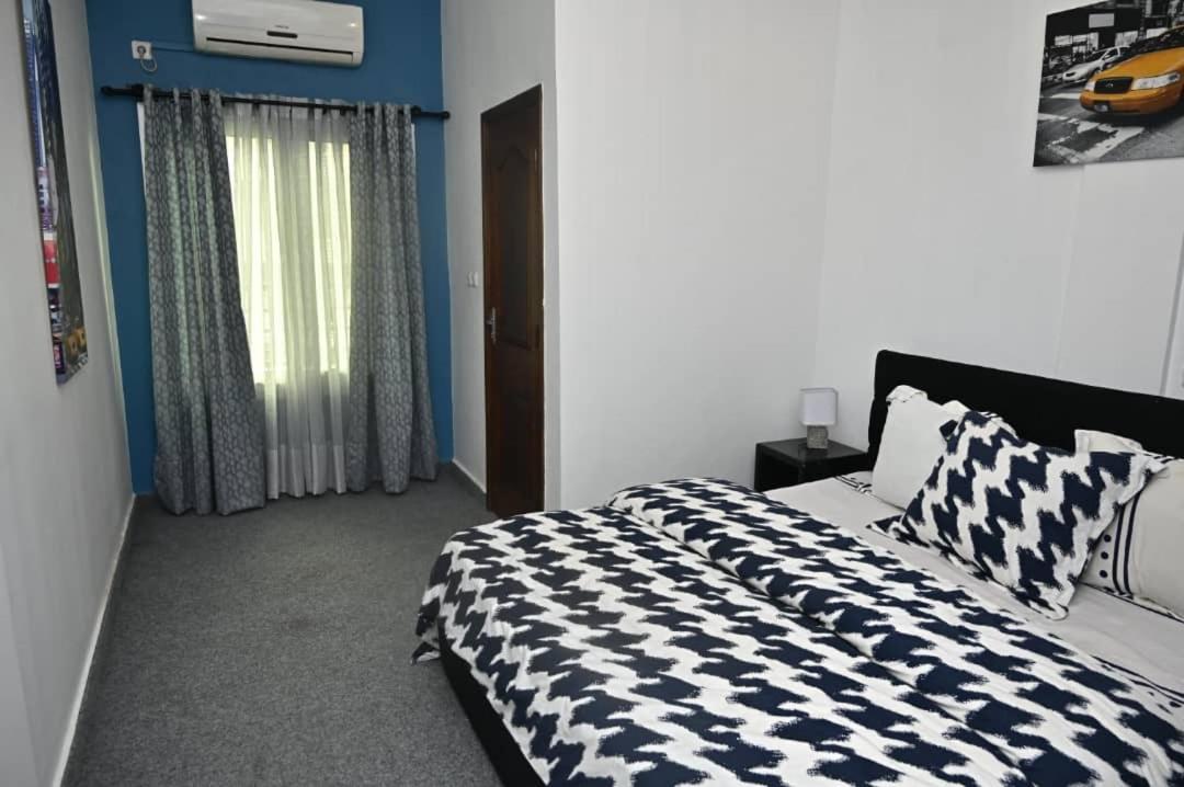 Appartement Cosy Gold Bonapriso Douala Exteriör bild